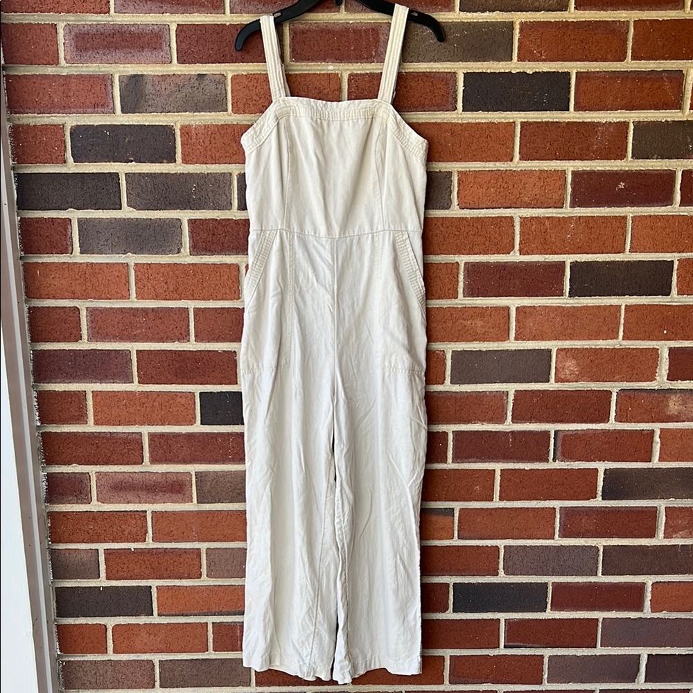 Old Navy Women's Cream Capri Jumpsuit